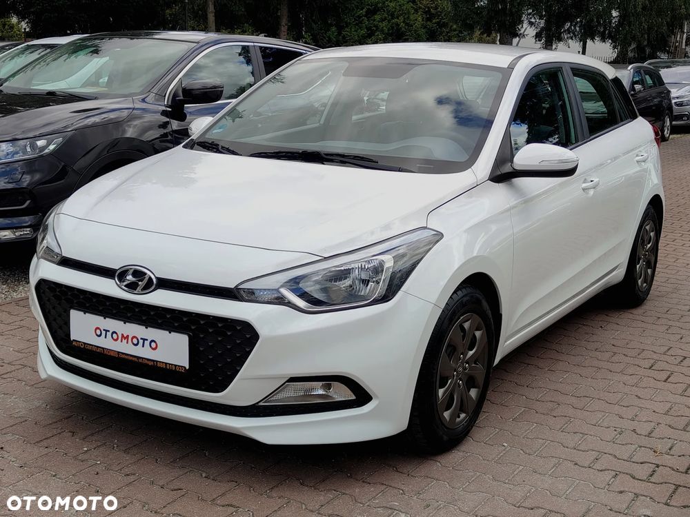 Hyundai i20 blue 1.2 - 6
