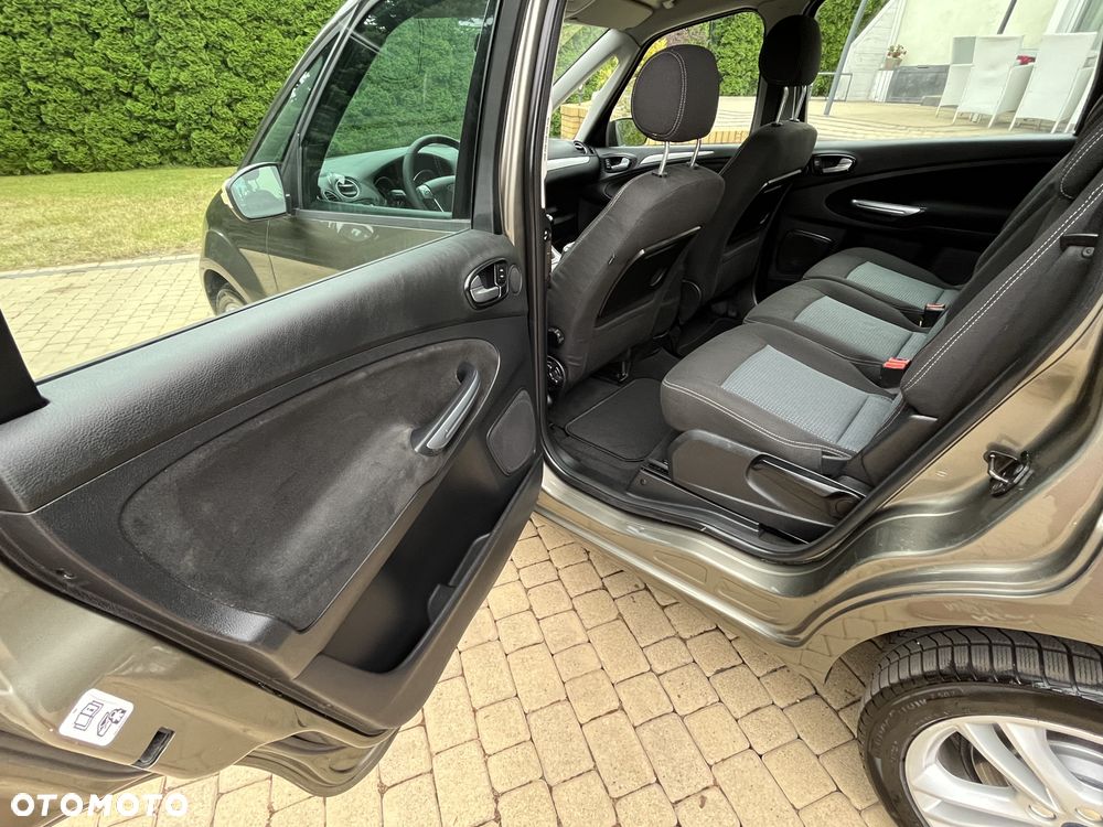 Ford Galaxy 2.0 Champions Edition - 8