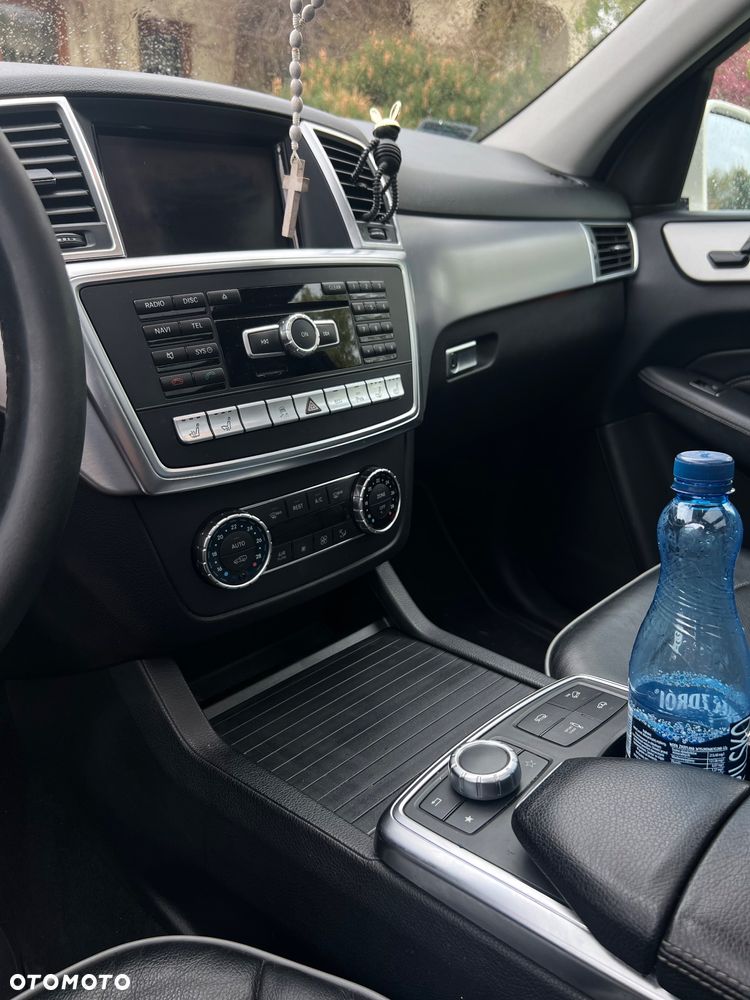 Mercedes-Benz ML - 6