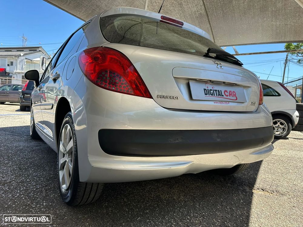 Peugeot 207 1.4 16V Trendy - 5