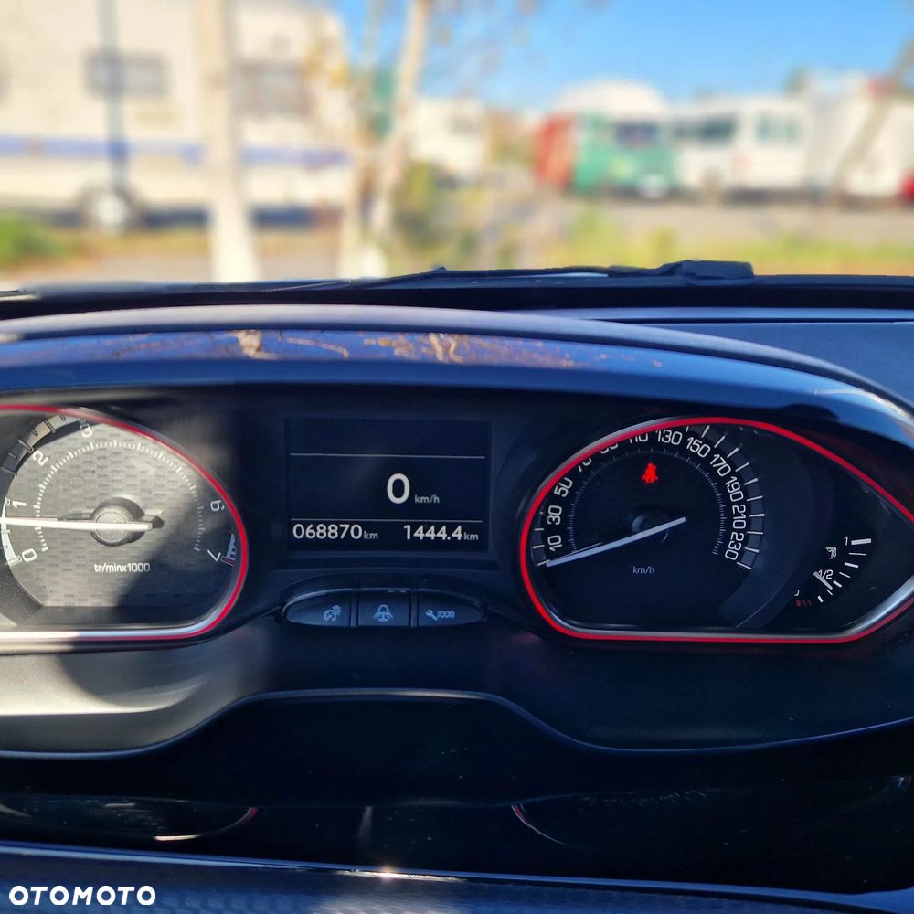 Peugeot 2008 PureTech 110 Stop&Start GT-Line Edition - 9