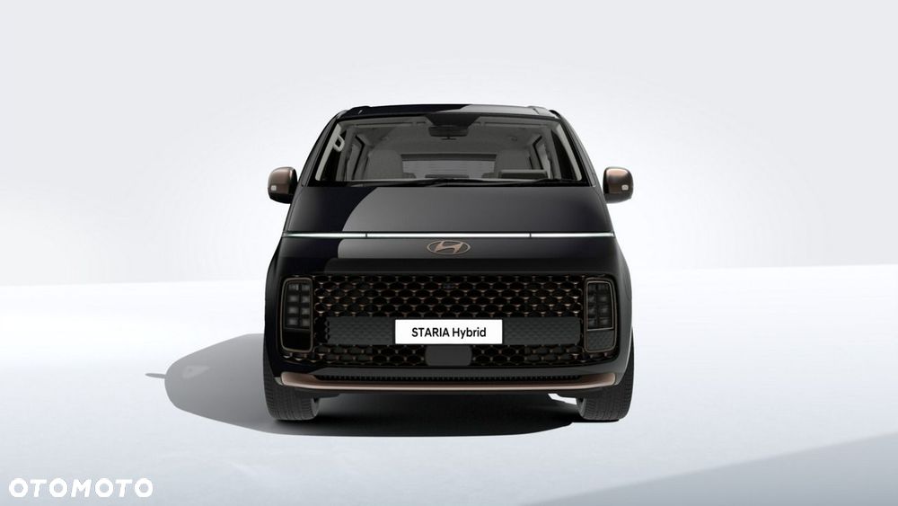 Hyundai Staria - 3