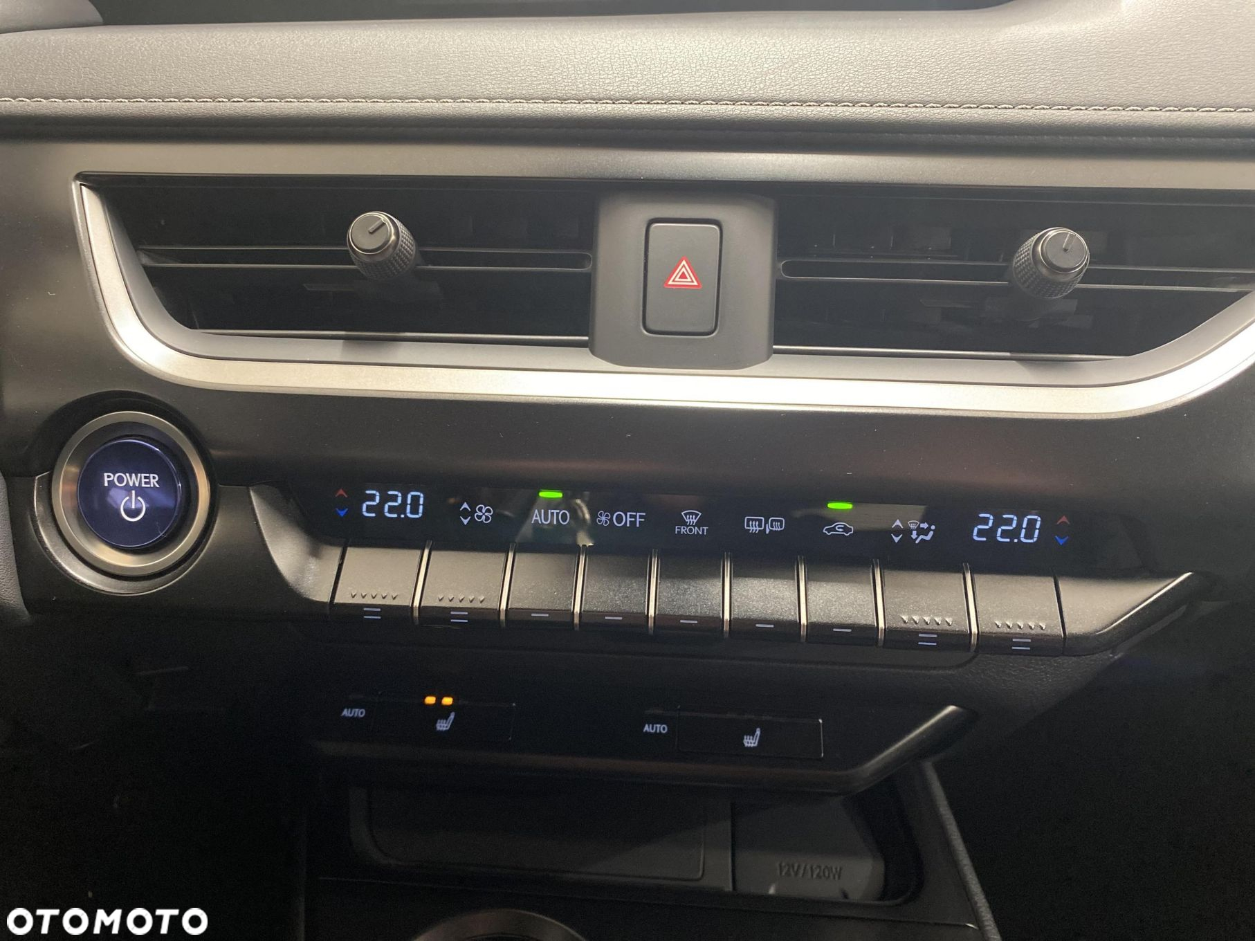 Lexus UX 250h GPF F Impression 2WD - 17