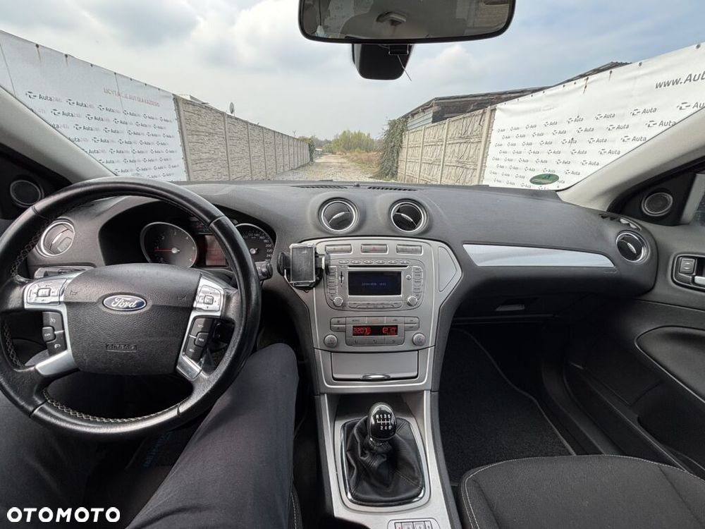 Ford Mondeo 2.0 TDCi Trend - 12