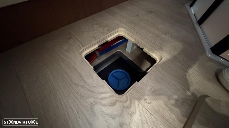 Fleurette Elister 73 LMF c. central e basc. (NOVA) cx.aut. 9v - 28