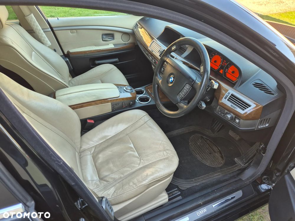BMW Seria 7 - 27