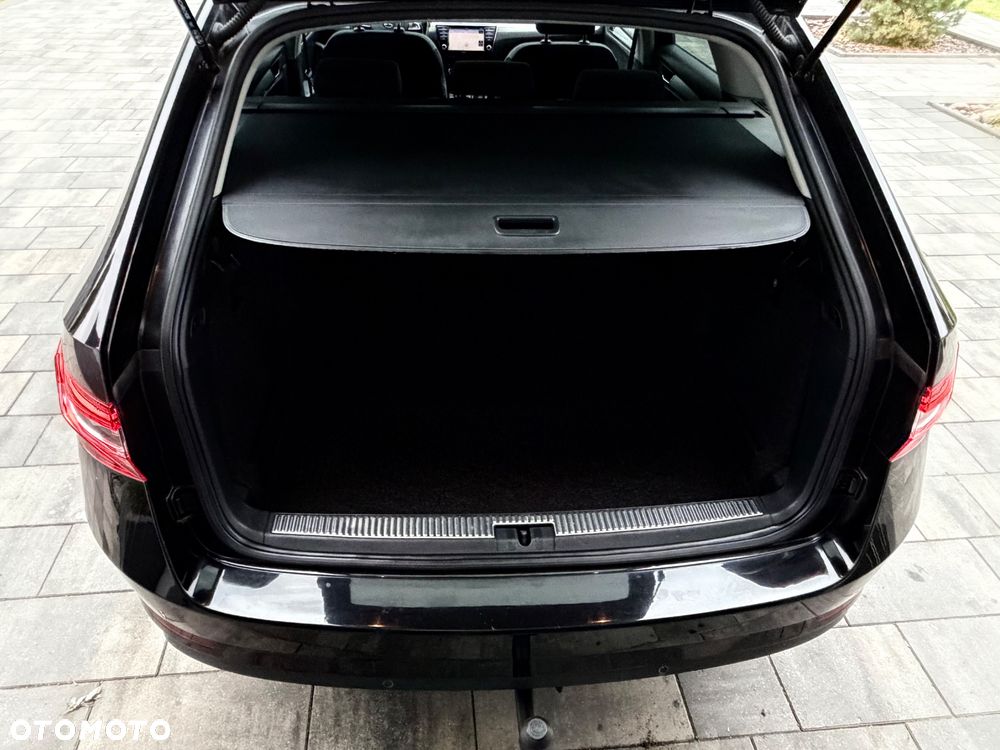 Skoda Superb 2.0 TDI Ambition DSG - 14