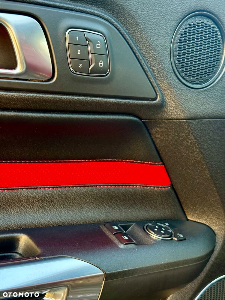 Ford Mustang - 20