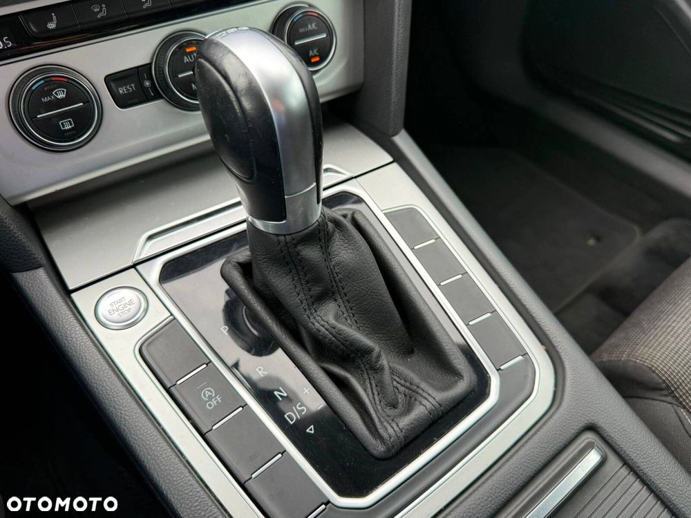 Volkswagen Passat 1.5 TSI EVO Comfortline DSG - 30