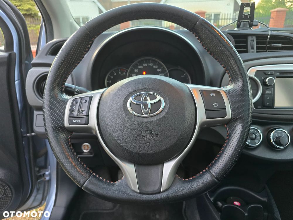 Toyota Yaris 1.4 D-4D Premium - 10