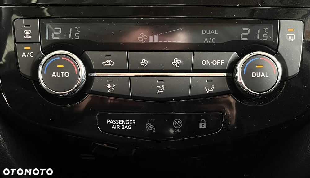 Nissan Qashqai 1.3 DIG-T N-CONNECTA - 19