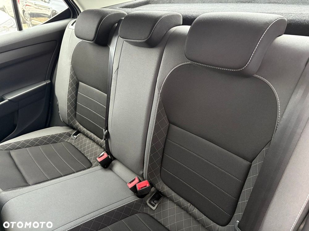 Skoda Fabia 1.0 Ambition - 13