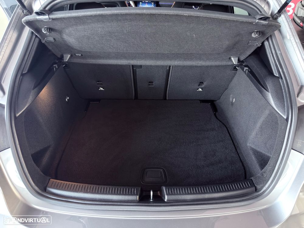 Mercedes-Benz A 180 7G-DCT AMG Line - 28