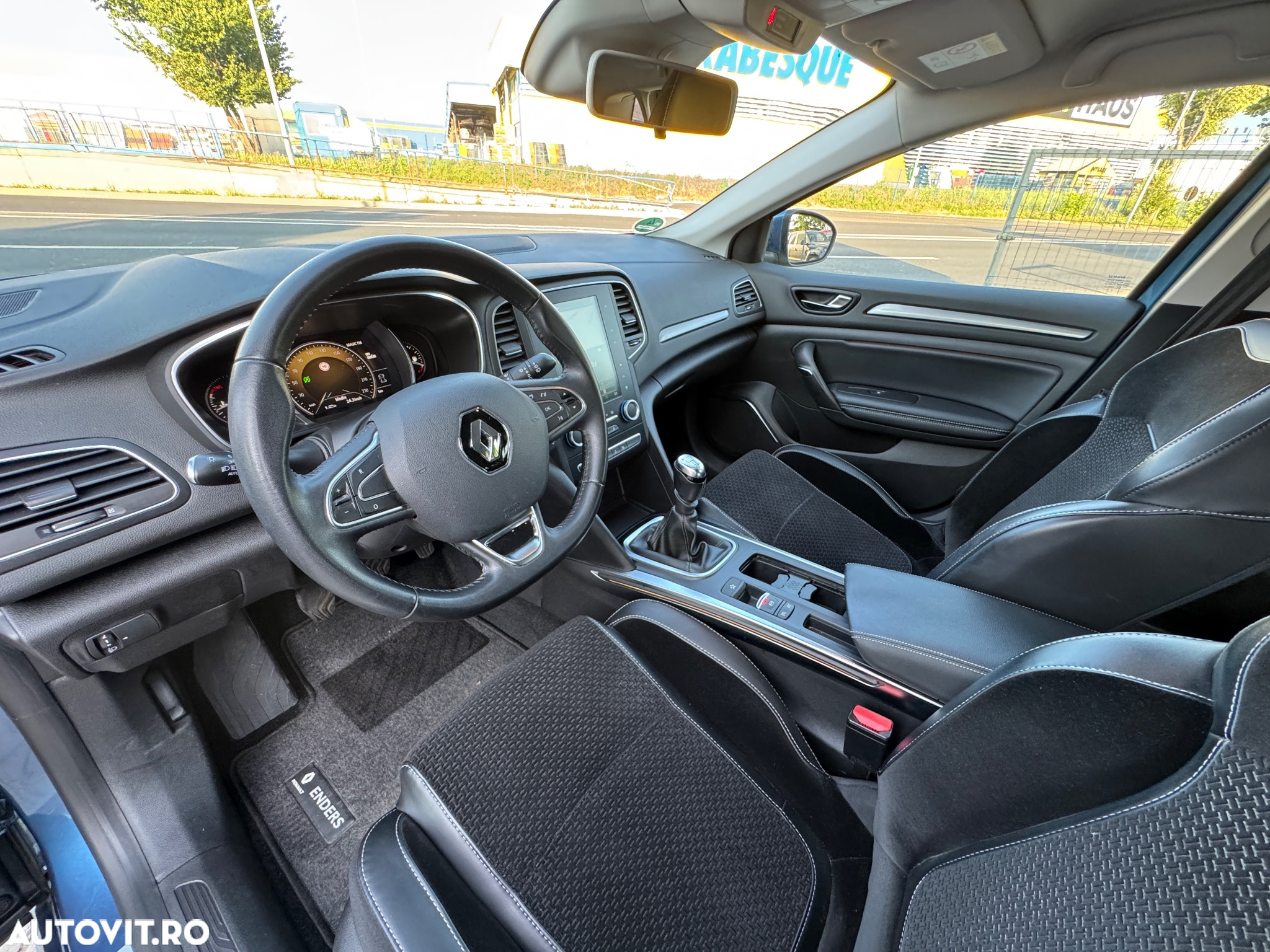 Renault Megane Grandtour ENERGY dCi 110 INTENS - 23