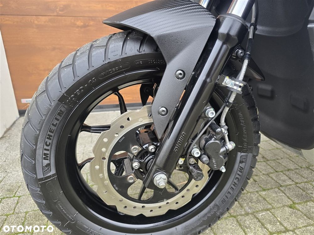 Aprilia SR - 5
