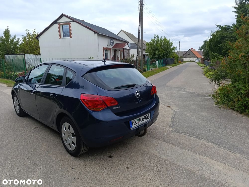 Opel Astra 1.6 Active - 15
