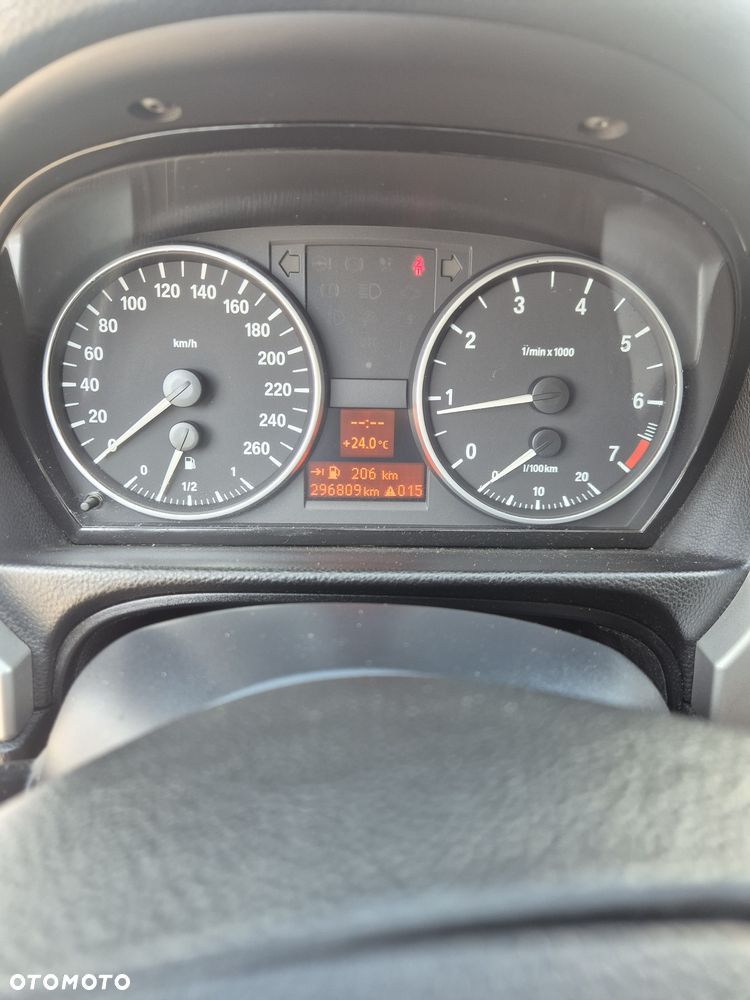 BMW 318I E90 2007 photo 4