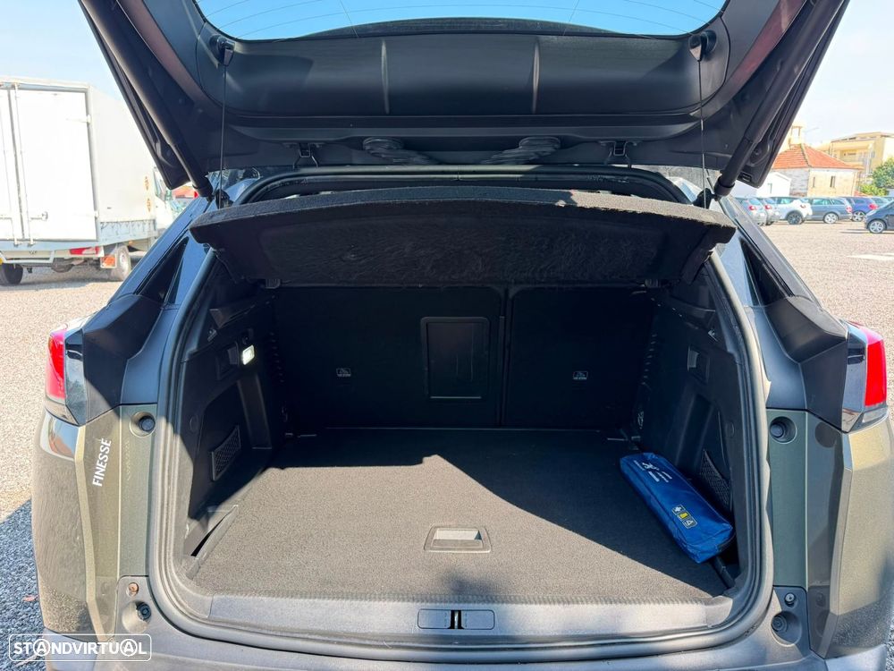 Peugeot 3008 1.5 BlueHDi GT Line EAT8 - 17