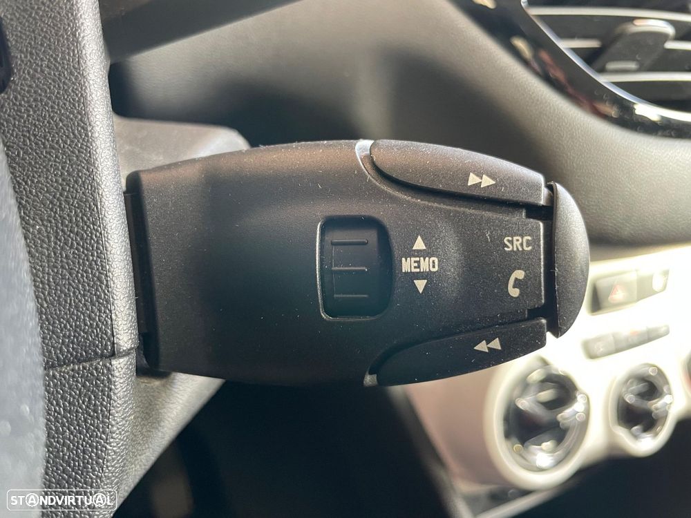 Peugeot 208 1.0 PureTech Access - 18