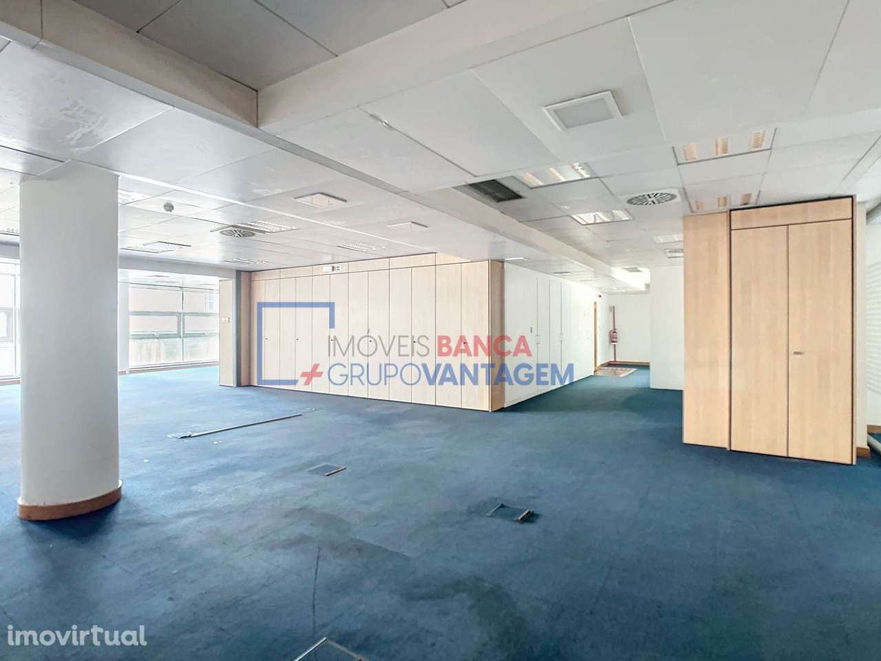 Escritório com 271 m2 e 5 parqueamentos na Av. Infante Santo em Lisboa - Grande imagem: 5/19