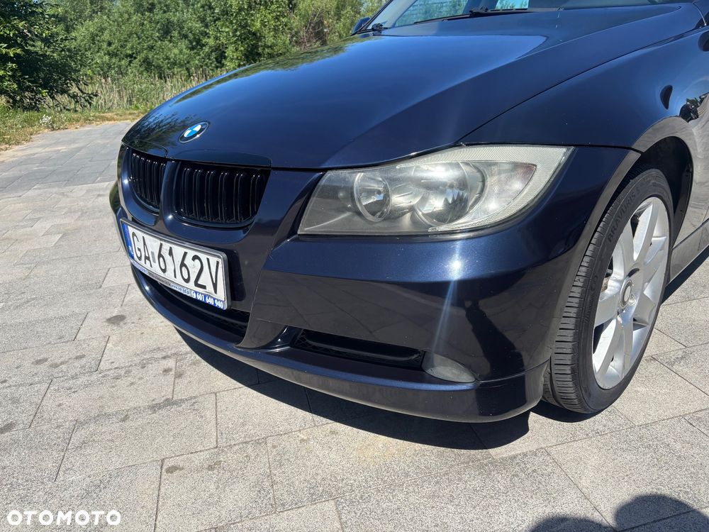 BMW Seria 3 320d DPF - 12