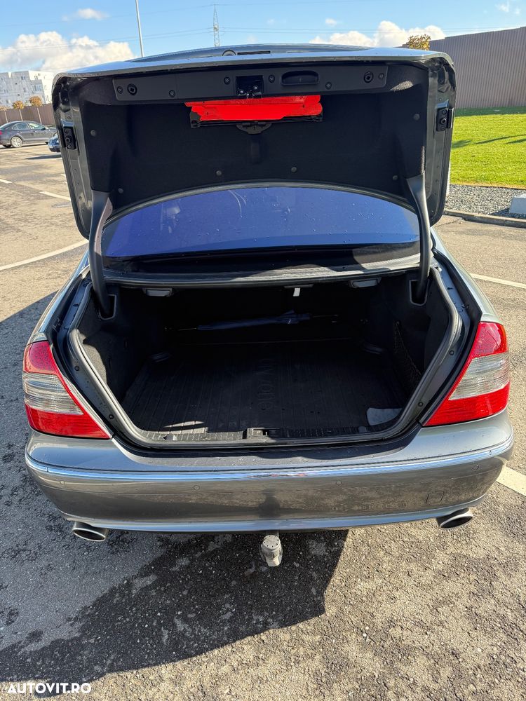 Mercedes-Benz E 320 CDI 4-Matic Estate Aut - 12