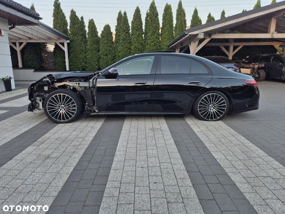 Mercedes-Benz Klasa E 450 mHEV 4-Matic AMG 9G-Tronic - 13