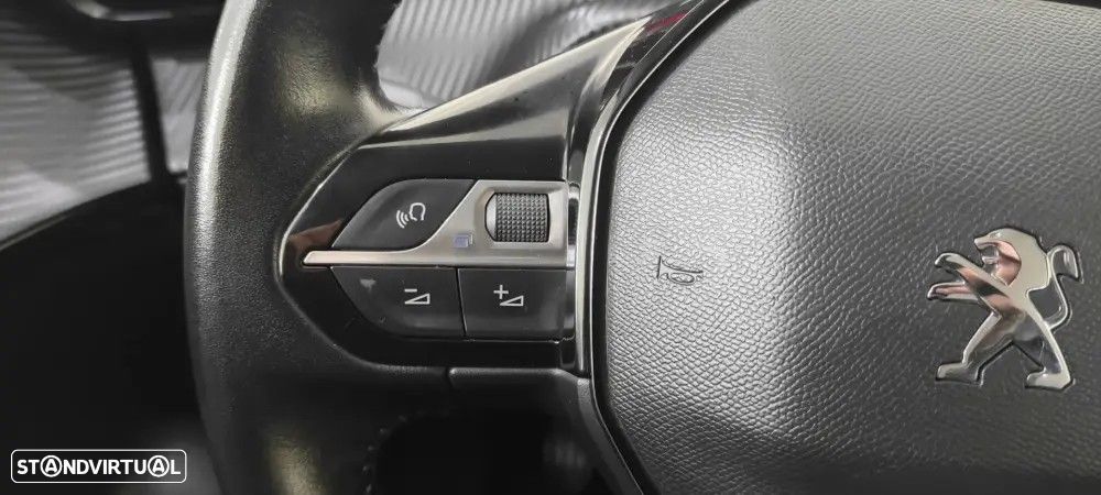 Peugeot 208 1.2 PureTech Allure - 39