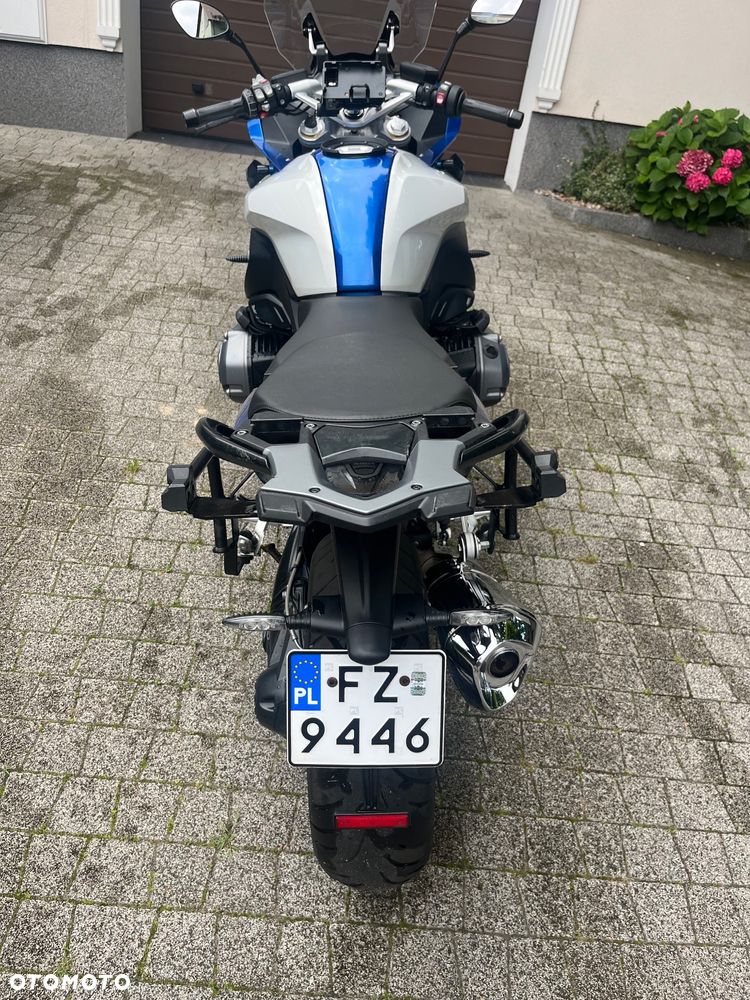 BMW RS - 17