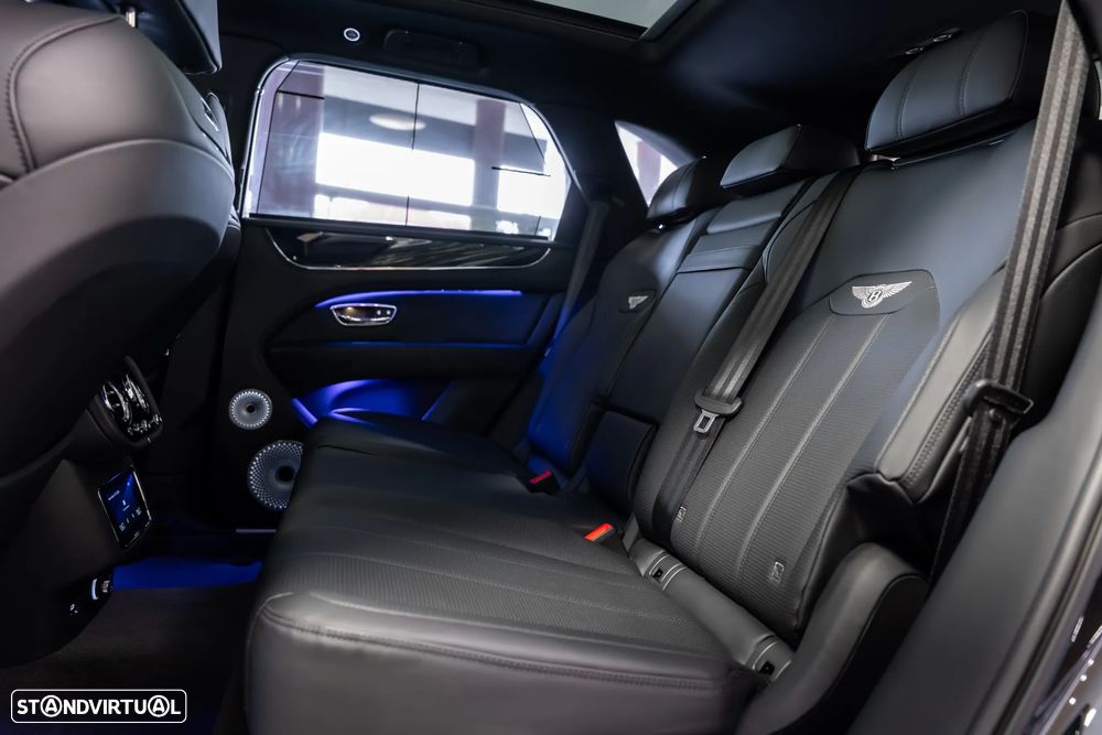 Bentley Bentayga V8 - 10