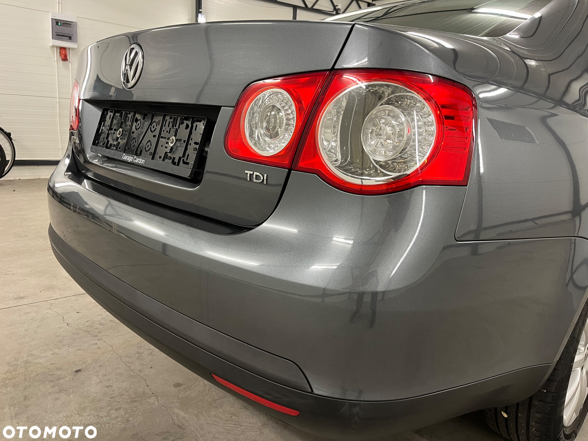 Volkswagen Jetta 1.9 TDI Comfortline - 26