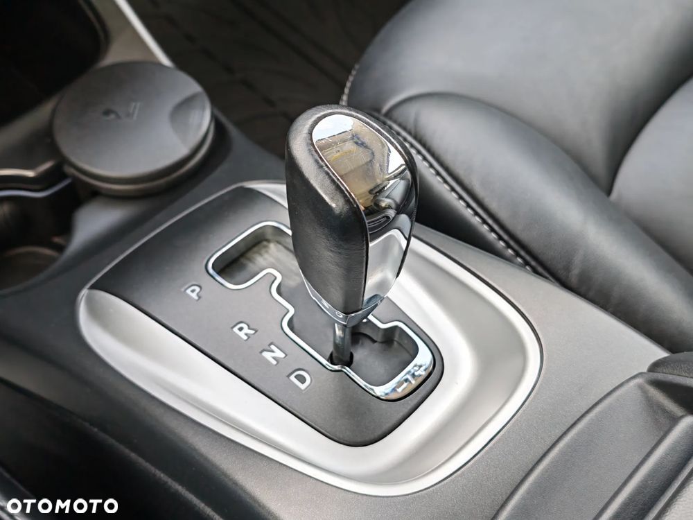 Fiat Freemont 2.0 Multijet Lounge AWD - 38