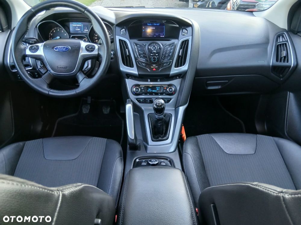 Ford Focus 1.6 Ti-VCT Titanium - 36