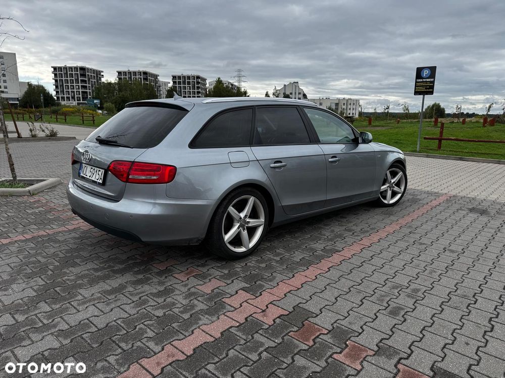 Audi A4 Avant - 4