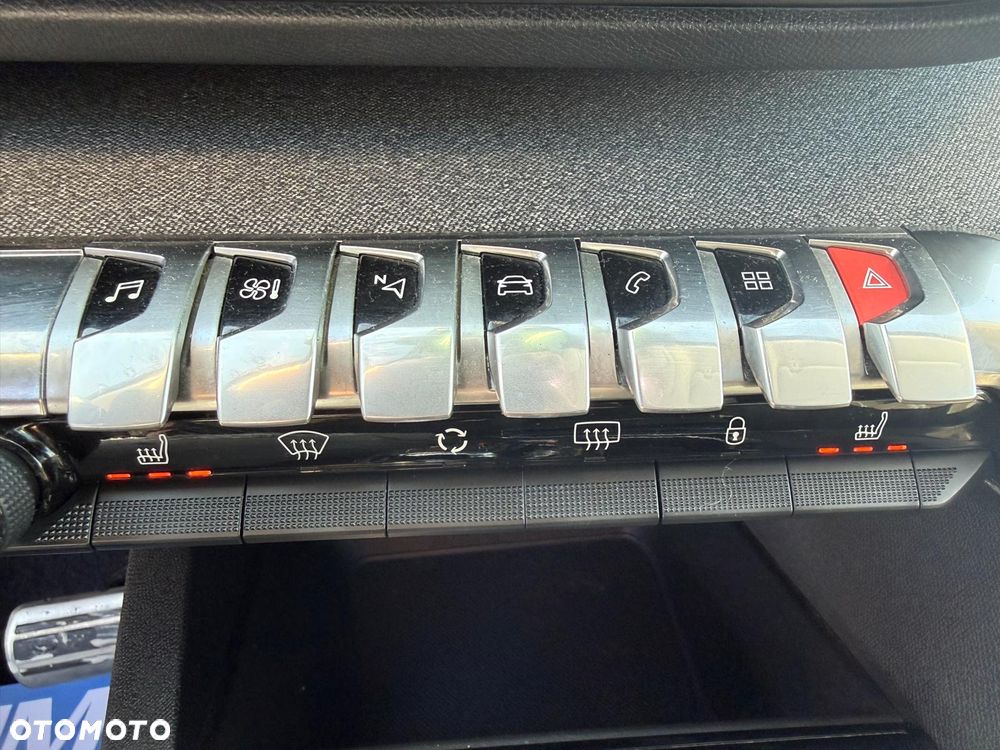 Peugeot 3008 1.5 BlueHDi Crossway S&S EAT8 - 27