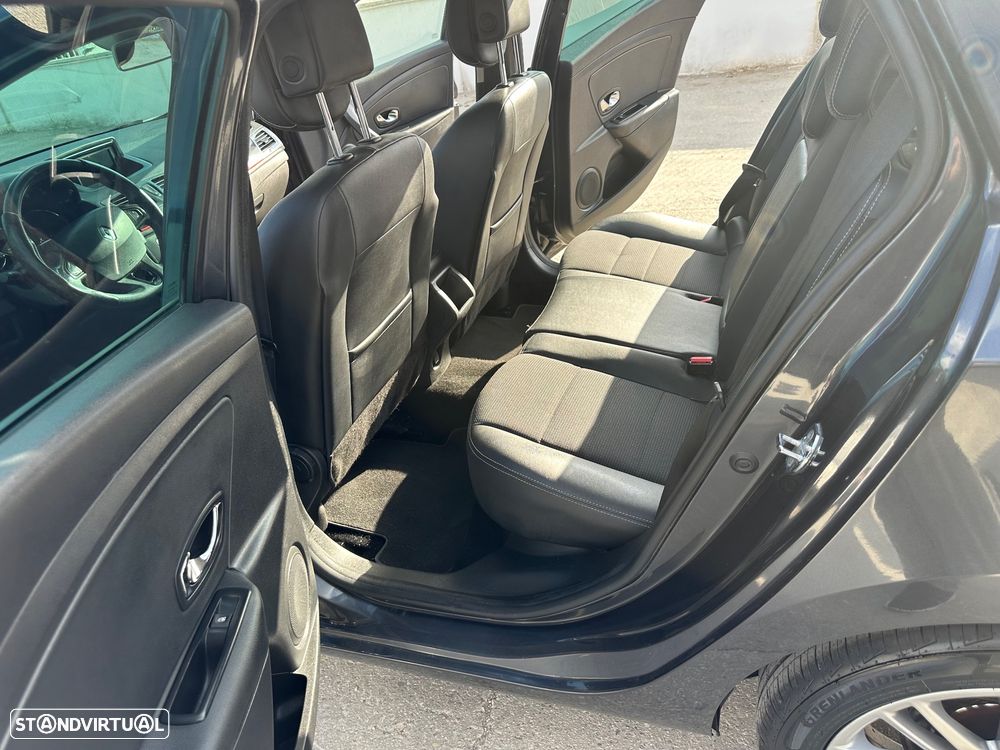 Renault Mégane Sport Tourer 1.5 dCi GT Line EDC - 34