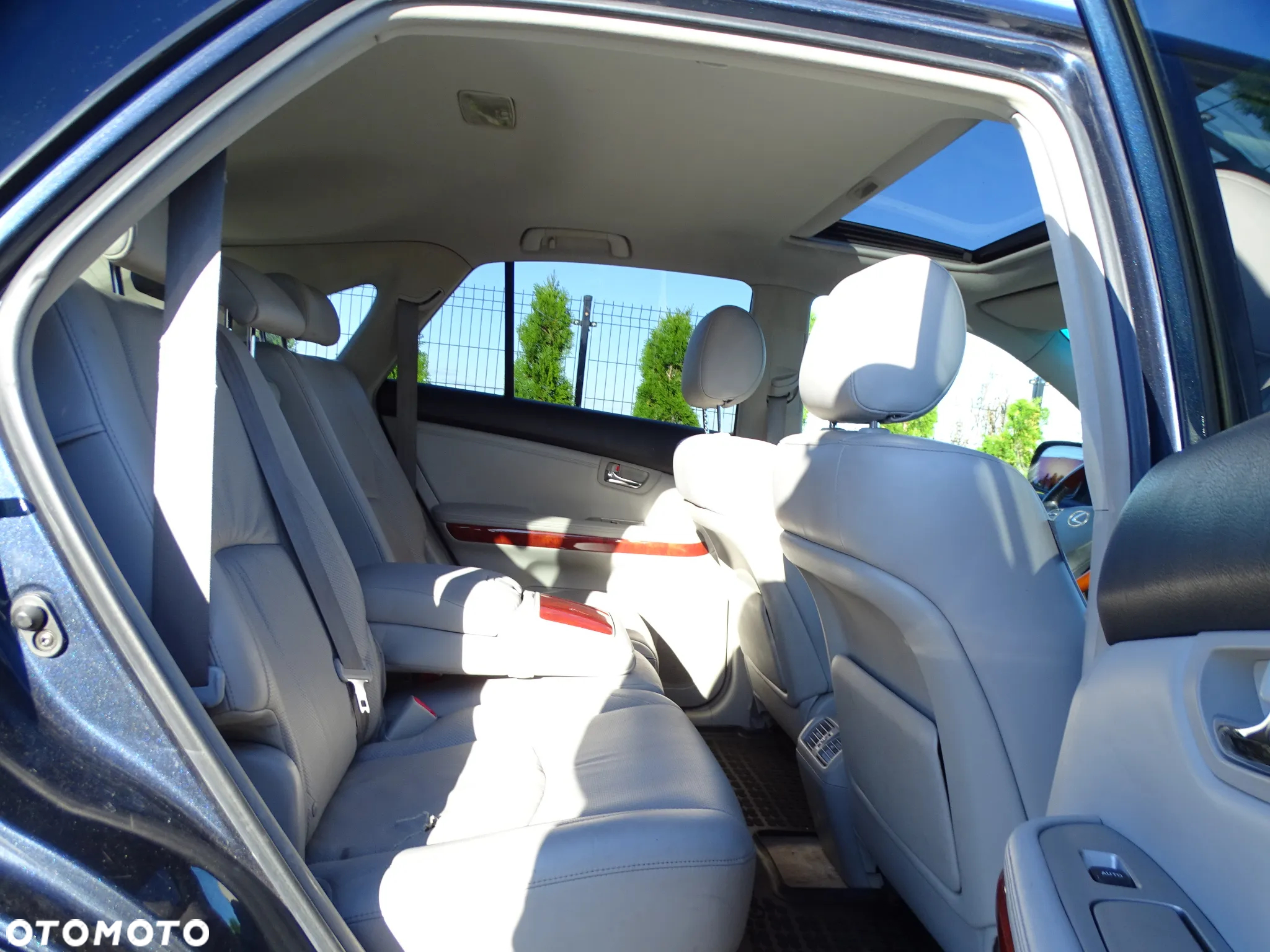 Lexus RX 300 Lux - 5