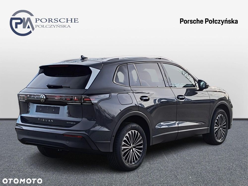 Volkswagen Tiguan - 5