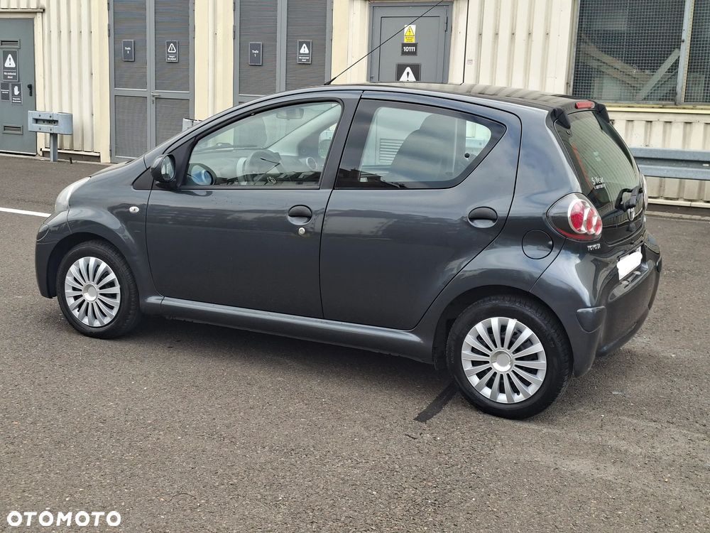 Toyota Aygo - 4