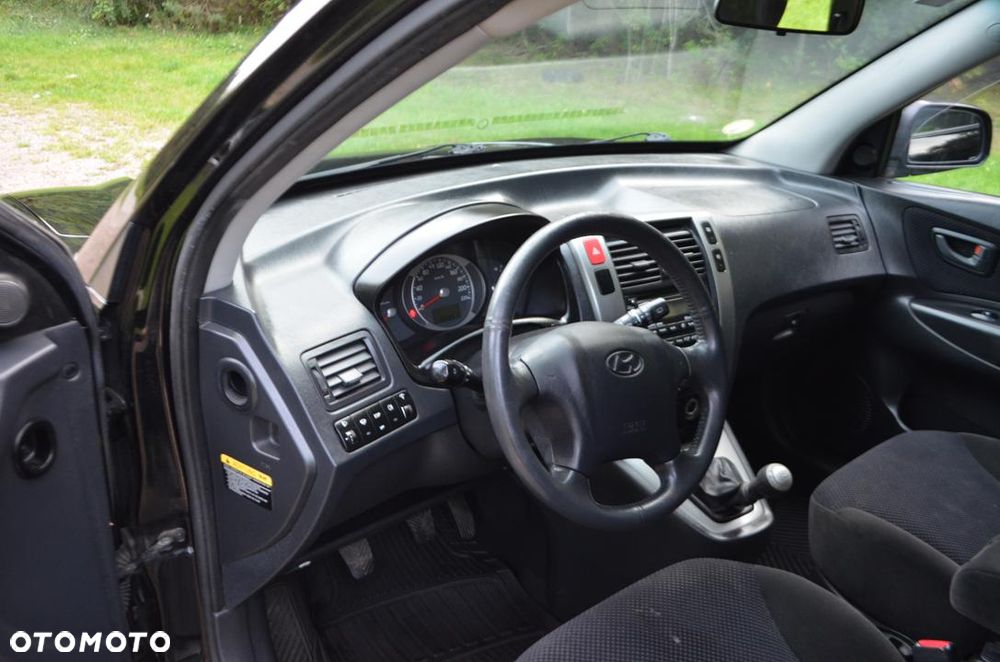 Hyundai Tucson 2.0 Comfort 2WD - 21