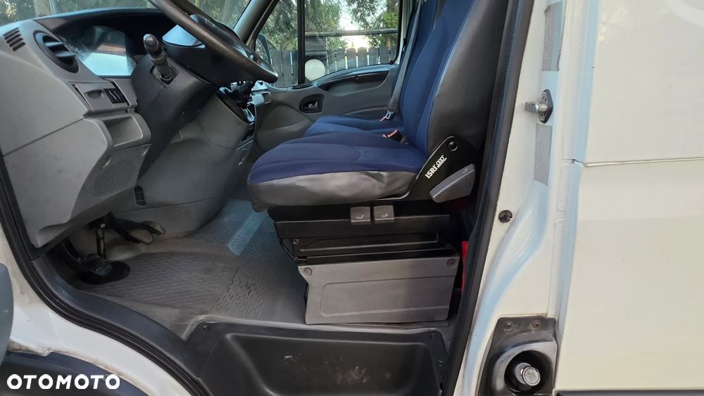 Iveco 35C120 - 25