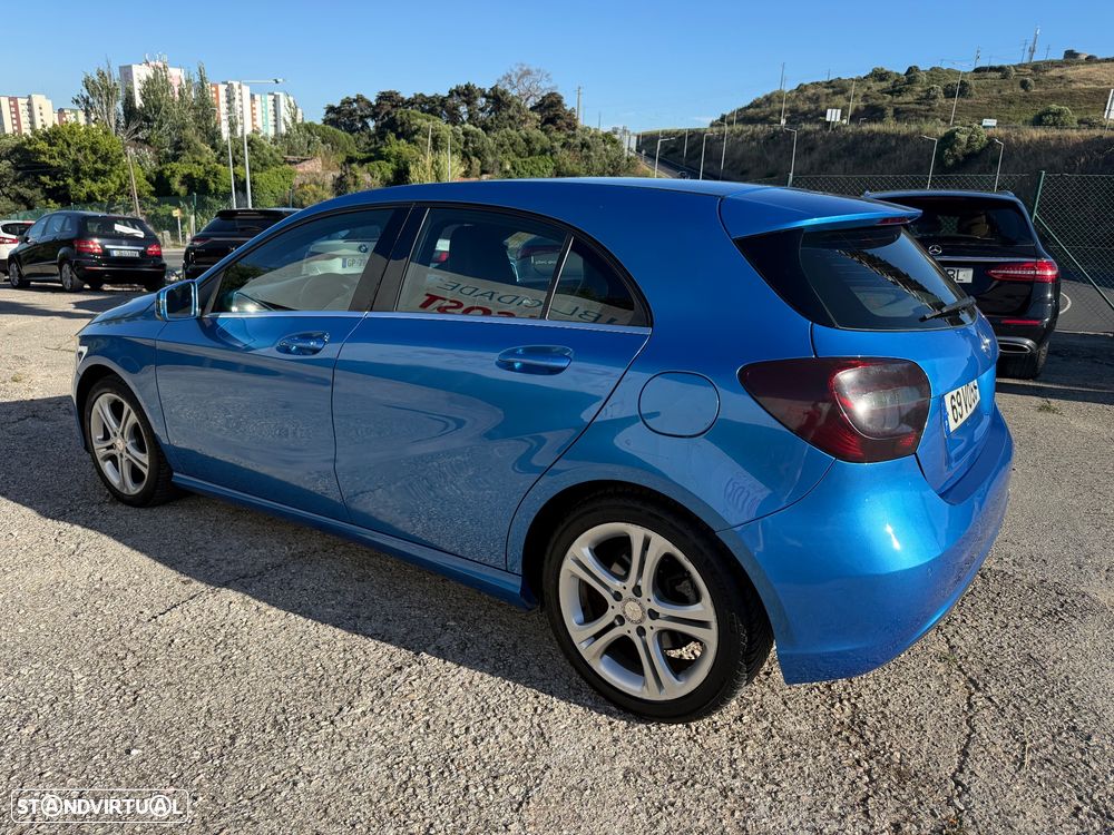 Mercedes-Benz A 180 - 25