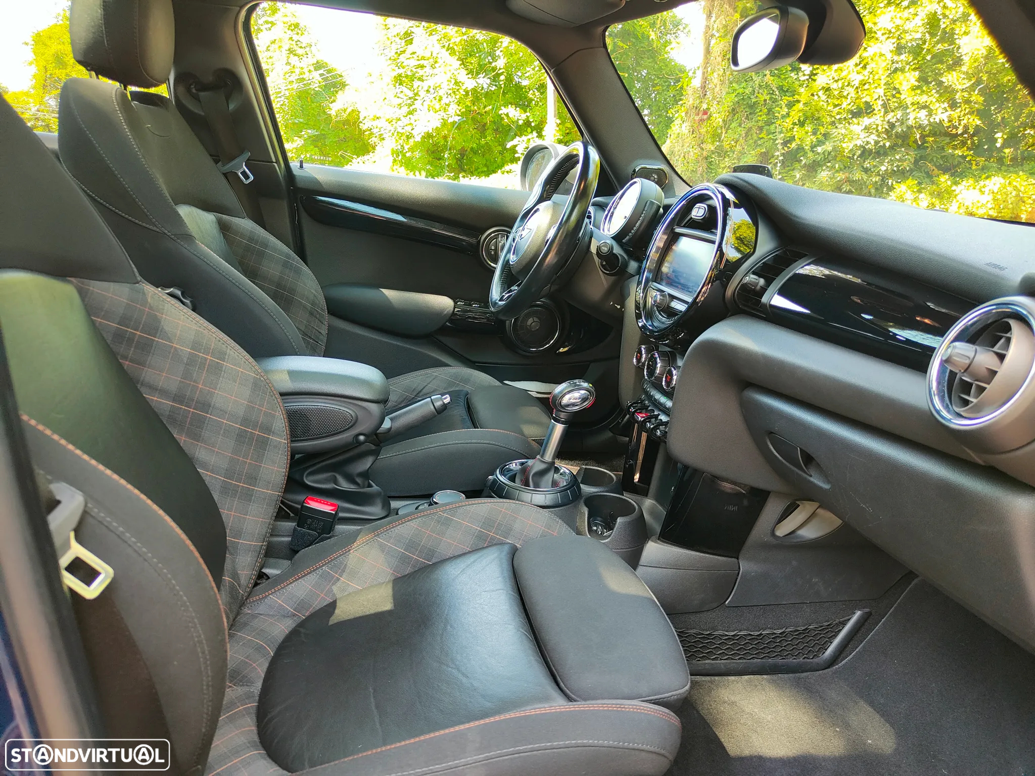MINI 5 Portas Cooper SD Sport Aut. - 6