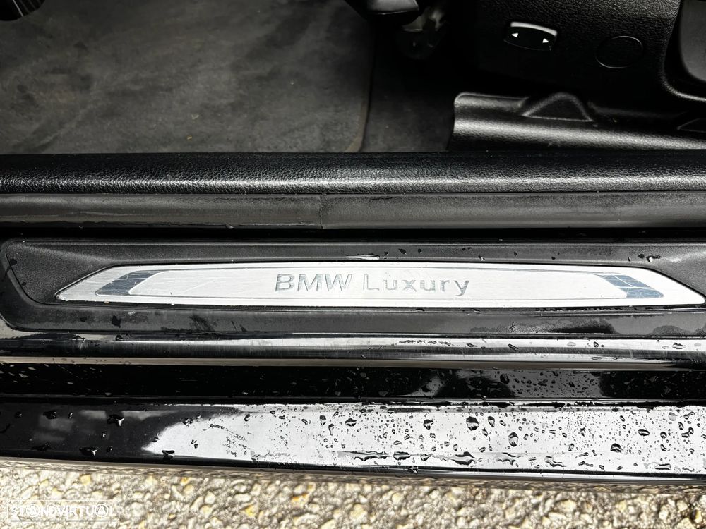 BMW 320 d Luxury Line - 14