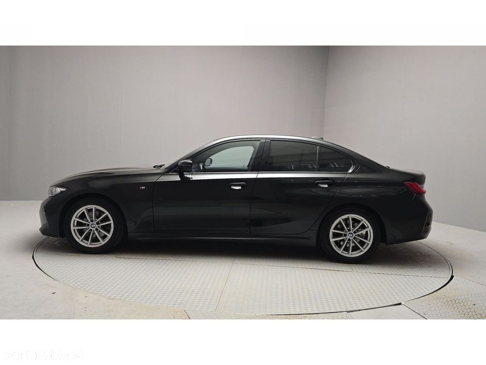BMW Seria 3 320d xDrive mHEV M Sport - 3