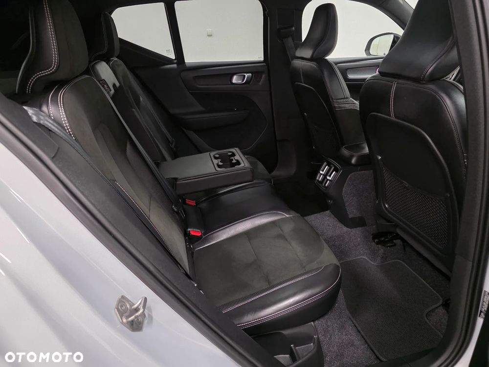 Volvo XC 40 D3 SCR R-Design - 18
