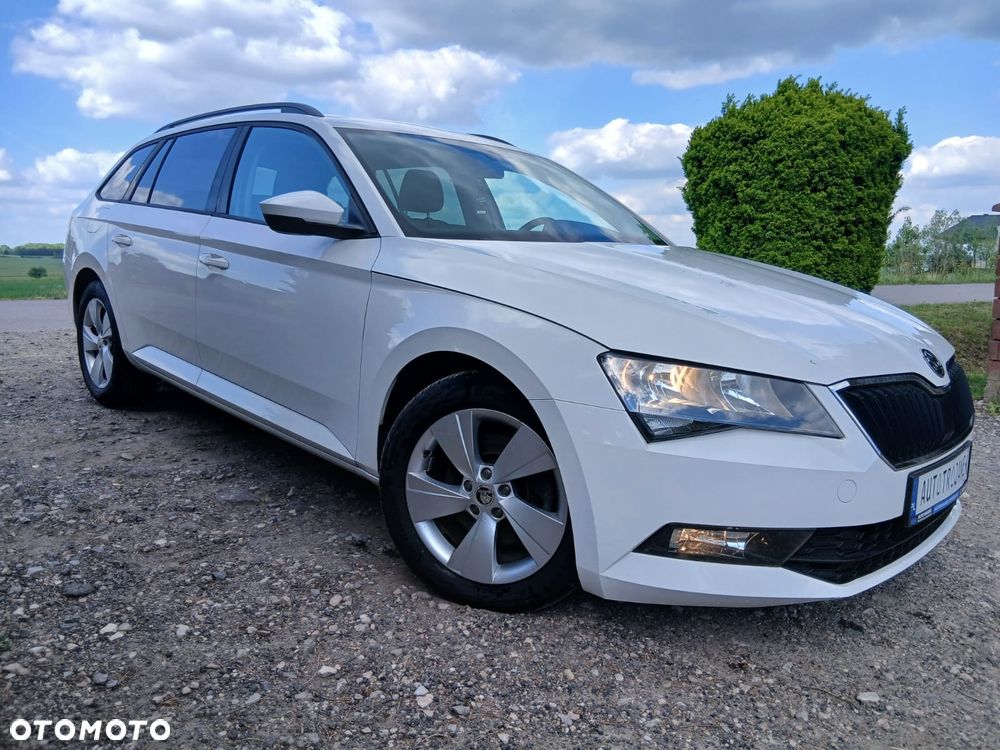 Skoda Superb 1.6 TDI Style - 10