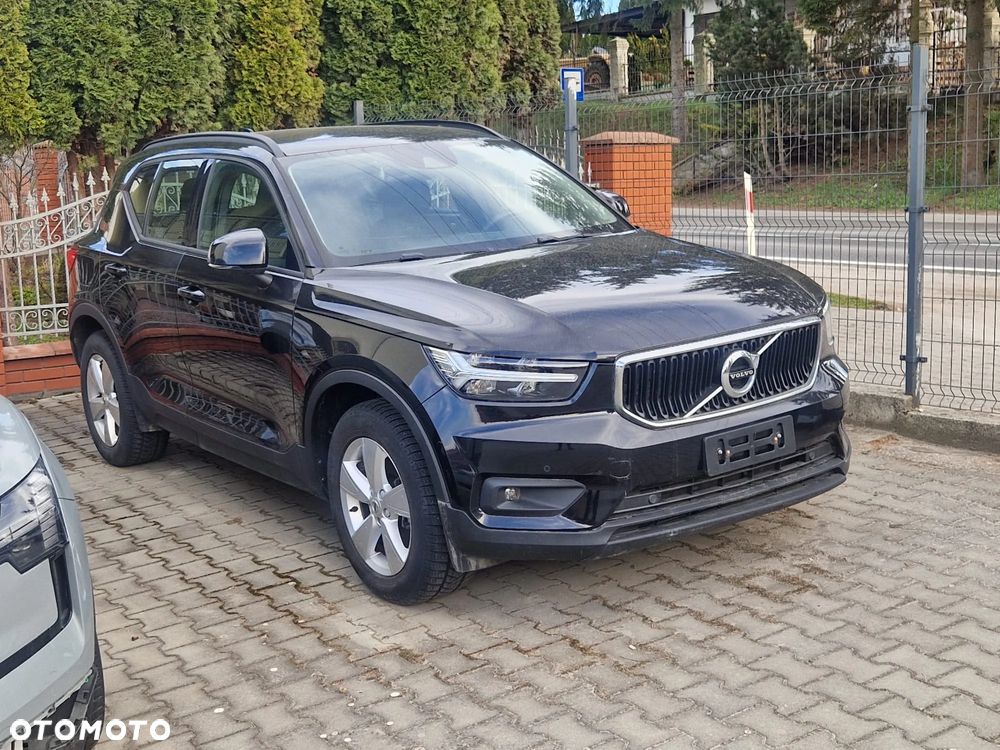 Volvo XC 40 D3 AWD Momentum Pro - 1