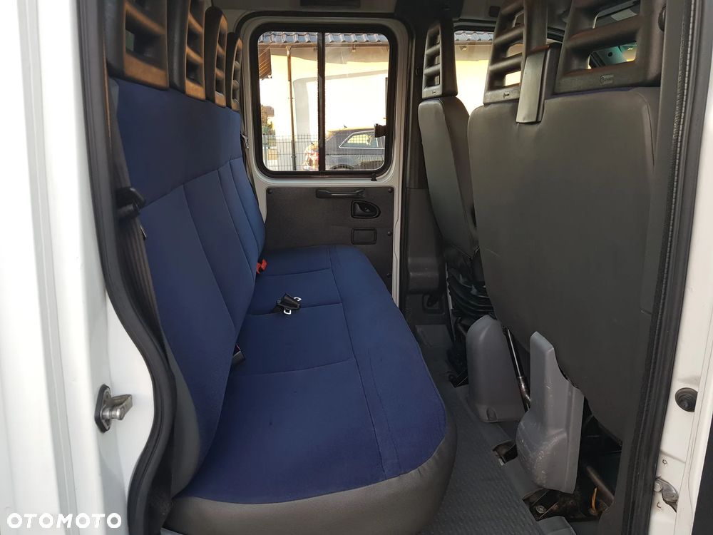 Iveco 35C15 Salon Polska, 7 osobowy + kontener - 13