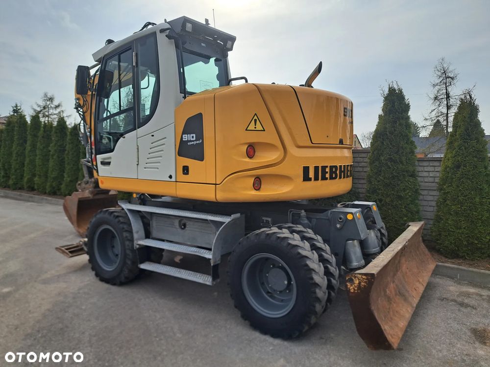 Liebherr 910 Compact - 3